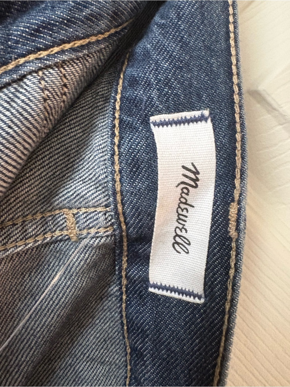 Madewell Low Slung Baggy Jean in Airy Denim - Picture 4 of 6